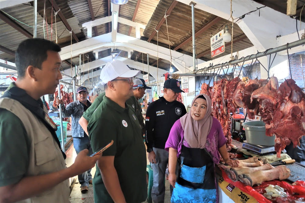 Pasokan Daging Sapi di Surabaya Aman, Permintaan Diprediksi Naik Jelang Natal dan Tahun Baru 2026